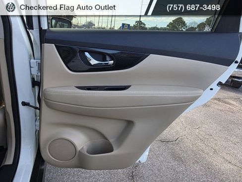 Used 2020 Nissan Rogue SL image 50