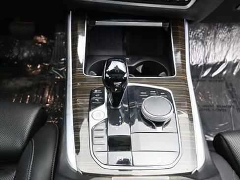 Used 2023 BMW X5 xDrive40i AWD/4WD image 16