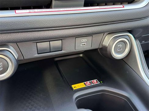 Used 2026 Toyota Grand Highlander XLE image 32