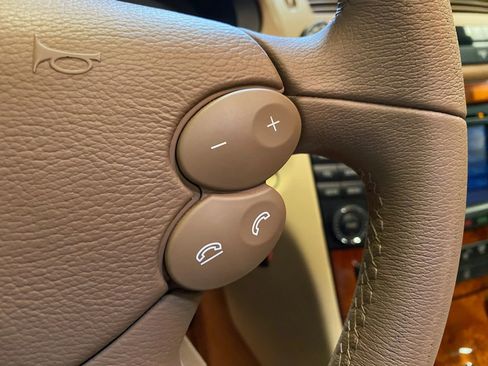 Used 2008 Mercedes-Benz E 350 Sedan image 13