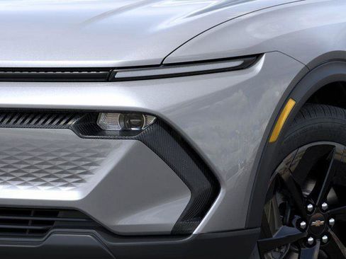 New 2026 Chevrolet Equinox EV LT image 10