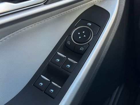 Used 2021 Ford Explorer XLT w/ Equipment Group 202A image 27