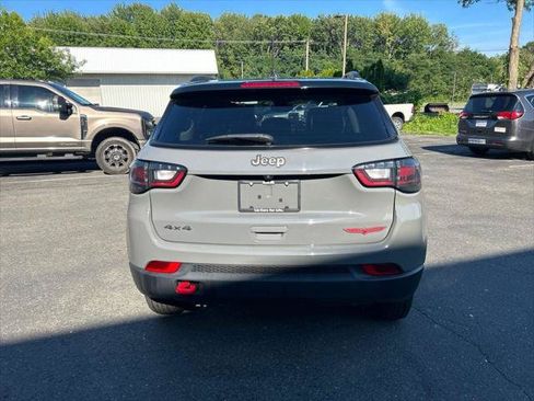 Certified 2022 Jeep Compass Trailhawk w/ Trailhawk Elite Group AWD/4WD image 5