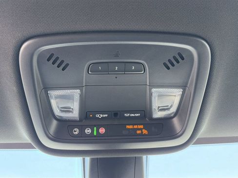 Used 2023 Chevrolet Traverse LT w/ LPO, Floor Liner Package AWD/4WD image 23