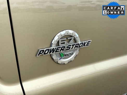 Used 2013 Ford F250 Lariat w/ Chrome Pkg image 3