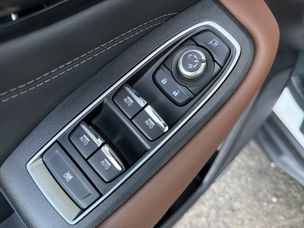 Certified 2023 Subaru Outback Touring XT AWD/4WD image 16