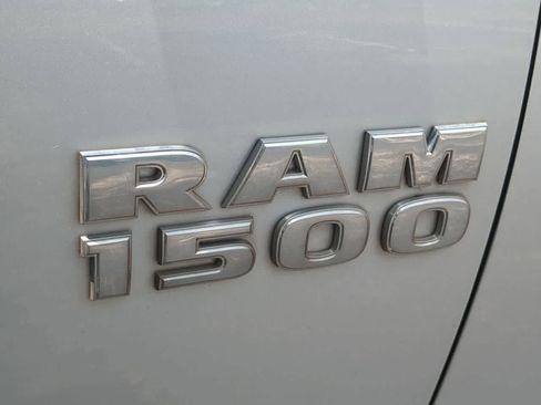 Used 2016 RAM 1500 Classic SLT RWD image 13