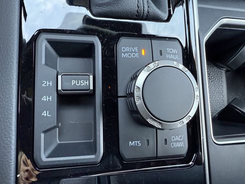 New 2026 Toyota Tundra Limited AWD/4WD image 14