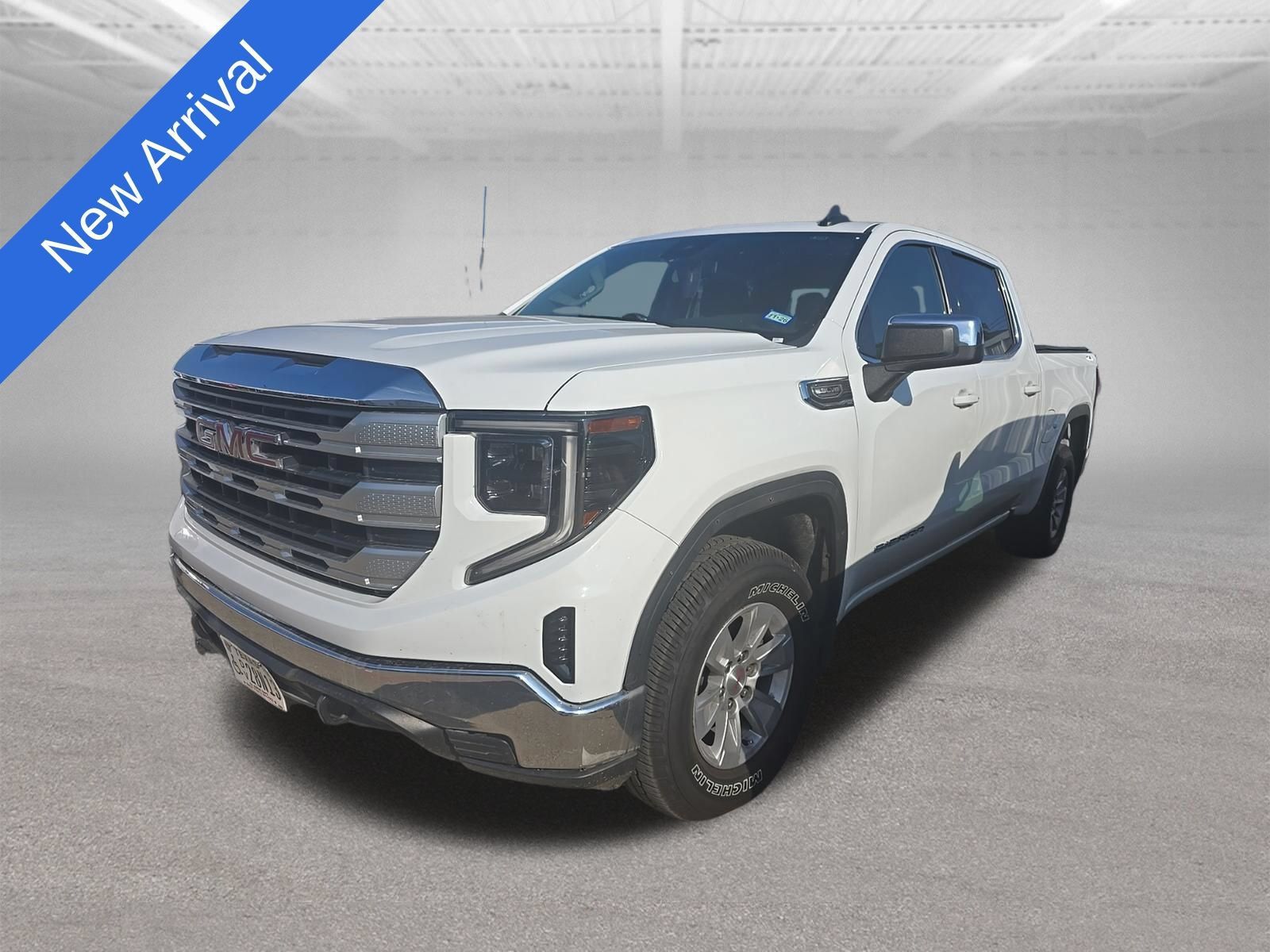 Used 2023 GMC Sierra 1500 SLE AWD/4WD image 1