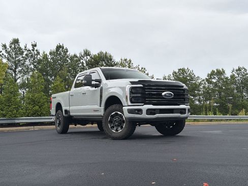 Used 2025 Ford F350 Platinum w/ Tremor Off-Road Package AWD/4WD image 2