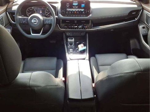 Certified 2023 Nissan Rogue SL w/ SL Premium Package FWD image 11