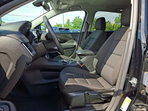 Used 2024 GMC Terrain SLE AWD/4WD image 14