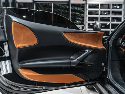 Used 2021 Ferrari SF90 Stradale image 33