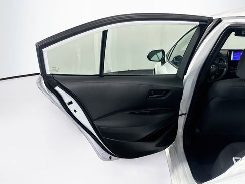 Used 2025 Toyota Corolla LE FWD image 26