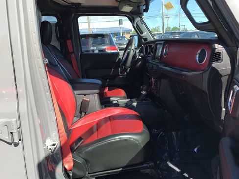 Used 2023 Jeep Wrangler Unlimited Rubicon 4xe AWD/4WD image 18