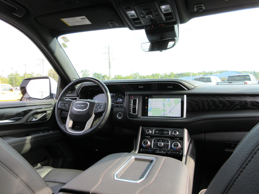 Certified 2024 GMC Yukon Denali w/ Denali Reserve Package AWD/4WD image 31