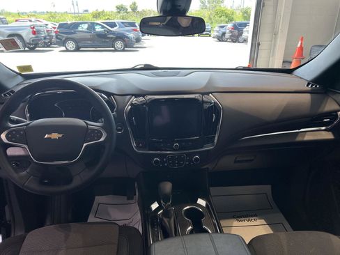 Used 2023 Chevrolet Traverse LT AWD/4WD image 36