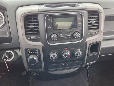 Used 2019 RAM 1500 Express RWD image 21