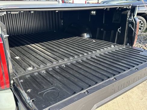 Used 2025 Toyota Tundra Platinum AWD/4WD image 32