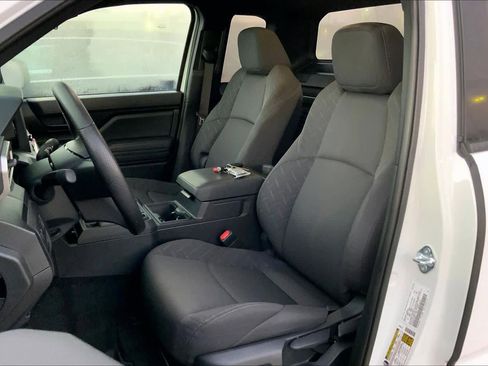 Used 2025 Toyota Tacoma SR w/ Towing Package image 9