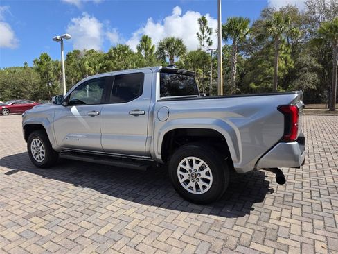 Certified 2024 Toyota Tacoma SR5 image 9