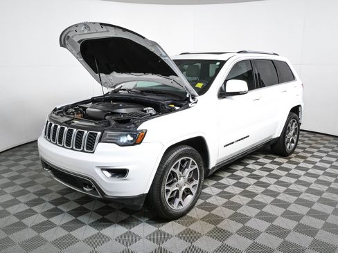 Used 2018 Jeep Grand Cherokee Limited RWD image 33