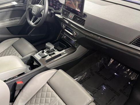 Used 2023 Audi SQ5 Premium Plus w/ Premium Plus Package AWD/4WD image 15