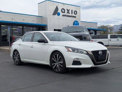 Used 2022 Nissan Altima 2.5 SR image 1