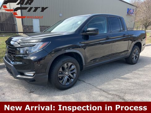 Used 2021 Honda Ridgeline Sport image 1
