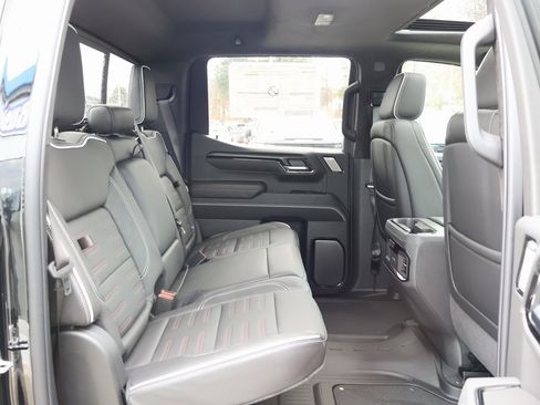 New 2025 GMC Sierra 1500 AT4X image 40