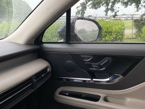 Used 2023 Lincoln Corsair FWD image 24