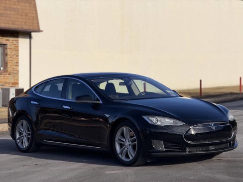 Used 2016 Tesla Model S 60 image 5