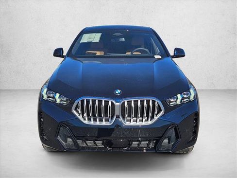 New 2026 BMW X6 xDrive40i w/ Climate Comfort Package image 6