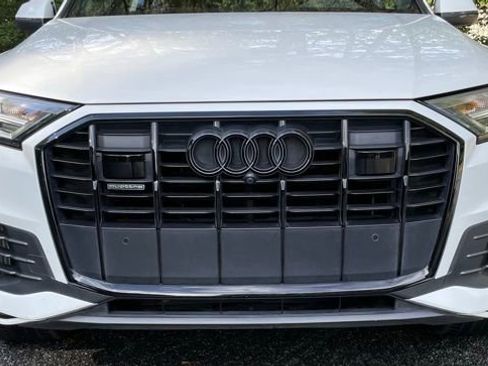 Used 2022 Audi Q7 3.0T Premium Plus AWD/4WD image 11