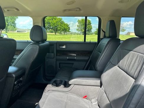 Used 2013 Ford Flex Limited FWD image 9