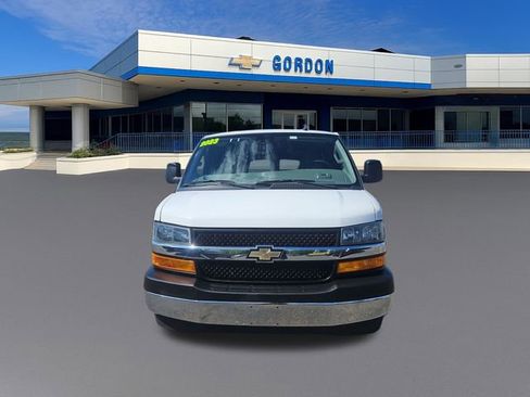 Used 2023 Chevrolet Express 3500 LT w/ LT Preferred Equipment Group RWD image 9