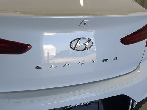Used 2020 Hyundai Elantra Value Edition FWD image 16