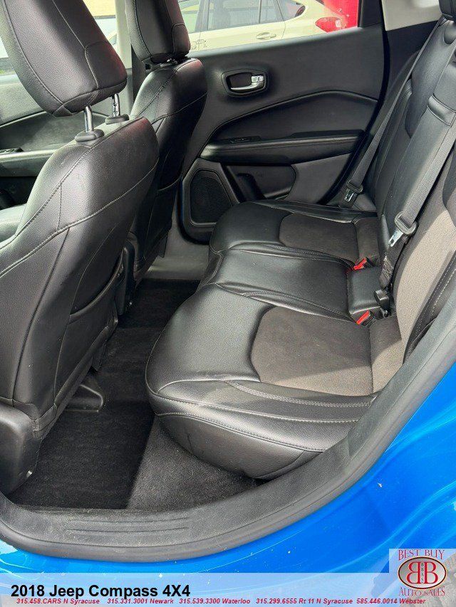 Used 2018 Jeep Compass Latitude w/ Popular Equipment Group AWD/4WD image 11