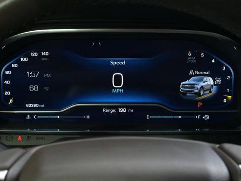 Used 2022 Chevrolet Tahoe Z71 w/ Luxury Package image 11