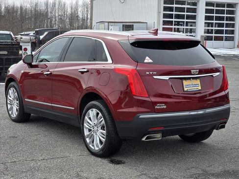 Used 2017 Cadillac XT5 Premium Luxury w/ Driver Assist Package image 24