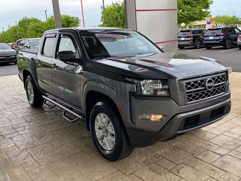 Certified 2022 Nissan Frontier SV AWD/4WD image 3