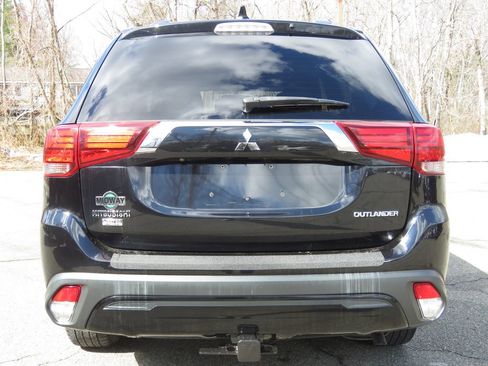 Used 2019 Mitsubishi Outlander SEL image 6