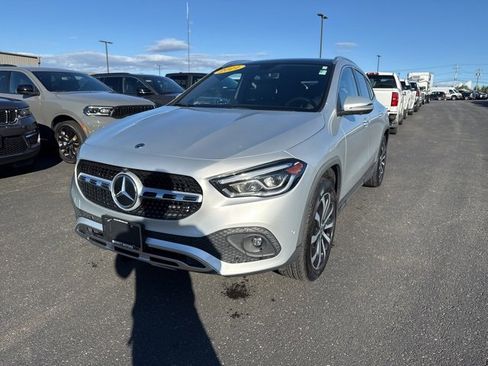 Used 2021 Mercedes-Benz GLA 250 4MATIC image 4
