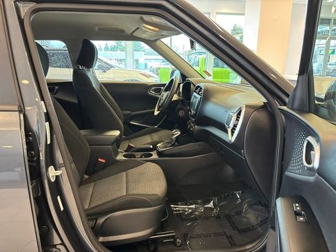 Used 2020 Kia Soul S image 22