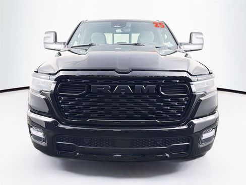 Used 2025 RAM 1500 Big Horn AWD/4WD image 2