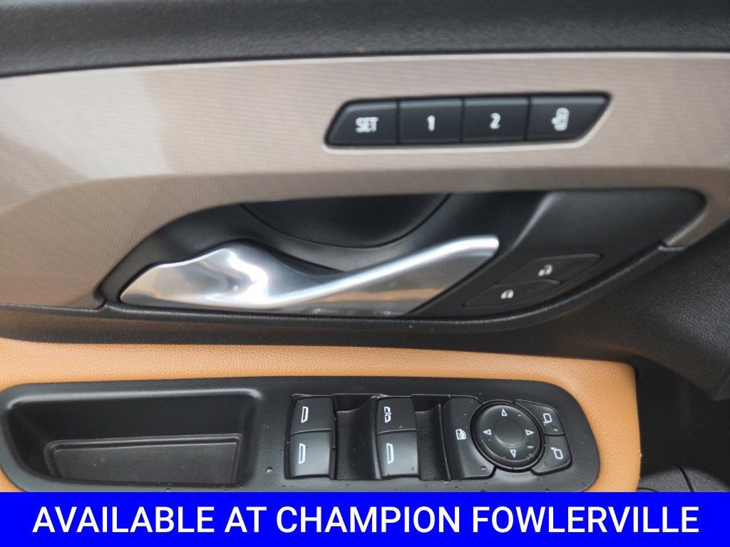 Used 2019 GMC Terrain SLT w/ Infotainment Package II AWD/4WD image 22