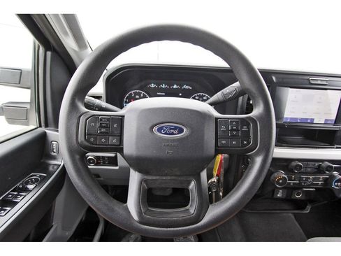 Used 2025 Ford F250 XLT image 14