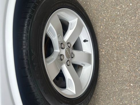 Used 2012 Dodge Challenger R/T RWD image 11