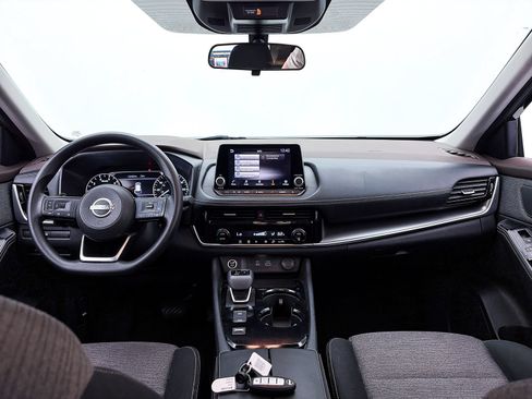 Used 2022 Nissan Rogue SV FWD image 28