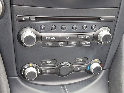 Used 2014 Nissan 370Z Touring w/ Sport Package image 14